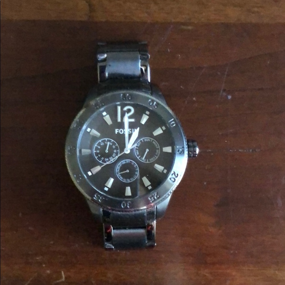 Fossil Men’s Watch - Near perfect condition!